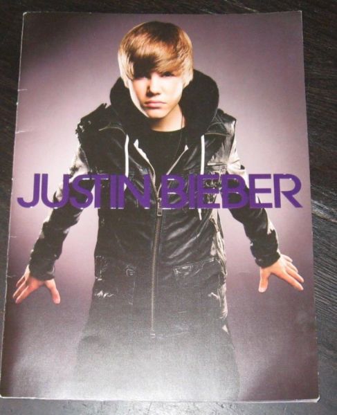 Justin Bieber My WORLD TOUR Program BOOK