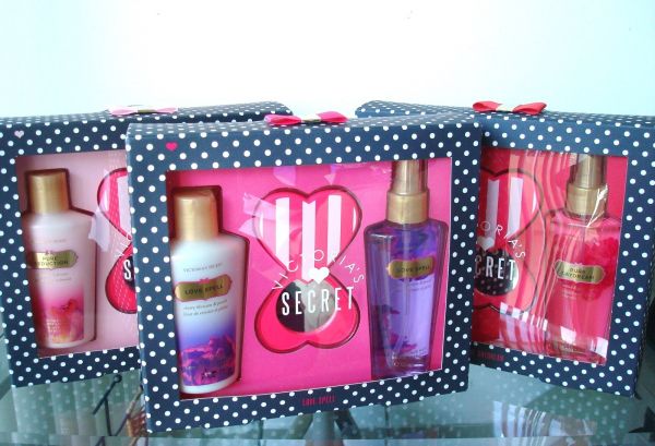 LOVE SPELL PURE SEDUCTION BODY MIST & LOTION MIRROR 3PC SET