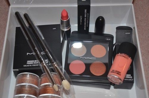 MAC Shop MAC & Vera Collection