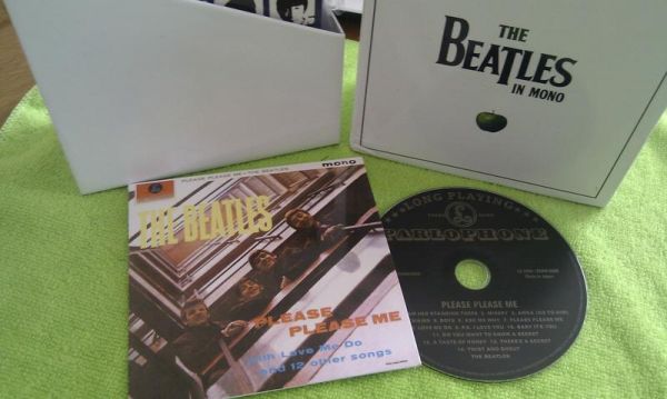 THE BEATLES  PLEASE PLEASE ME FLIP BACK SLEEVE FROM BE